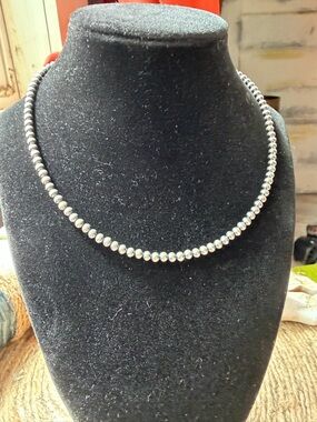 4mmClassic Sterling Silver Desert  Pearls Necklace - Silver